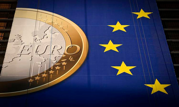 Euro Bölgesi'nde ekonomik faaliyet hız kesti
