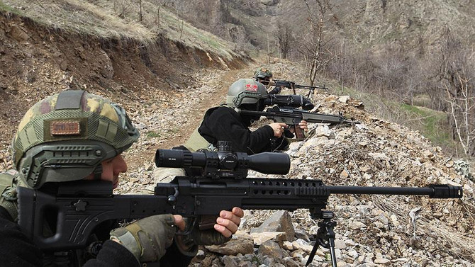 Lider kadrodaki iki terörist etkisiz hale getirildi