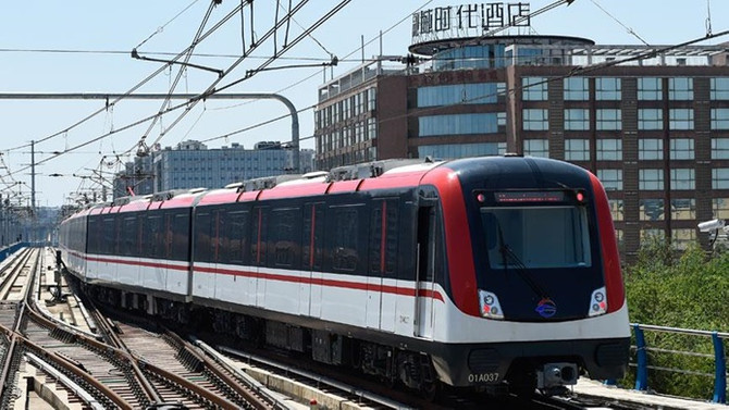 Çin'de 117 kişiye uçak ve tren yolculuğundan men
