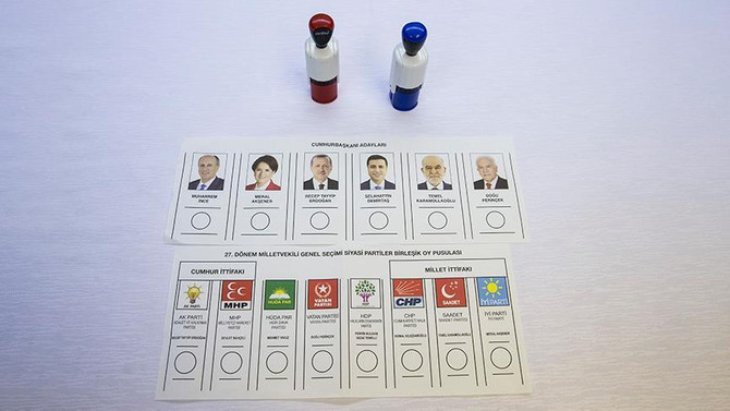 Oy pusulaları PTT'ye emanet