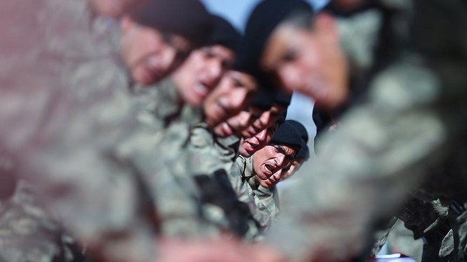Profesyonel orduya geçiş hız kazandı