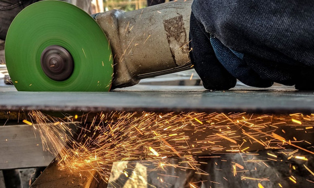 Euro Bölgesi İmalat PMI 18 ayın en düşüğünde