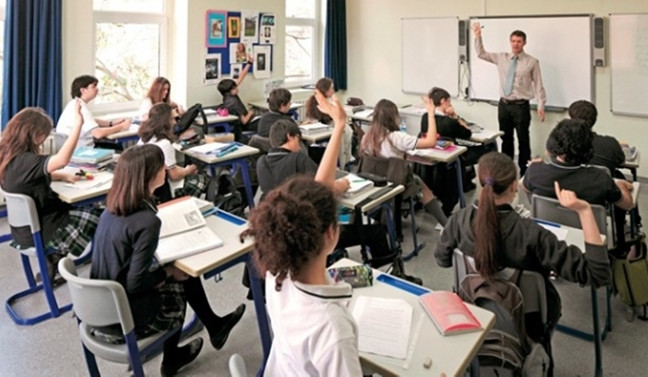 Sınavla öğrenci alan özel liselerin kayıt takvimi belli oldu