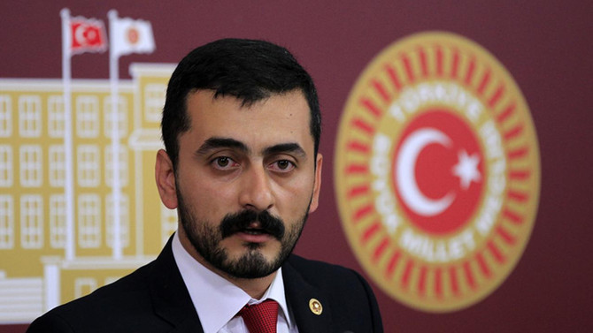 Eren Erdem gözaltına alındı