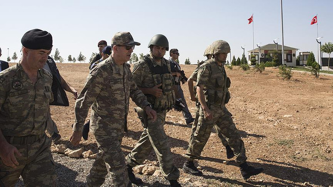 Akar, Suriye sınırında incelemelerde bulunuyor
