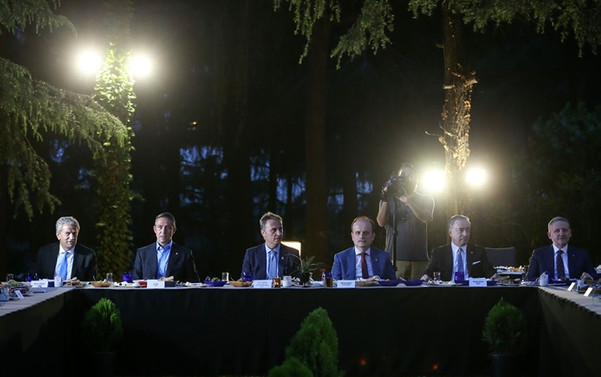 Kulüp başkanları iftarda buluştu