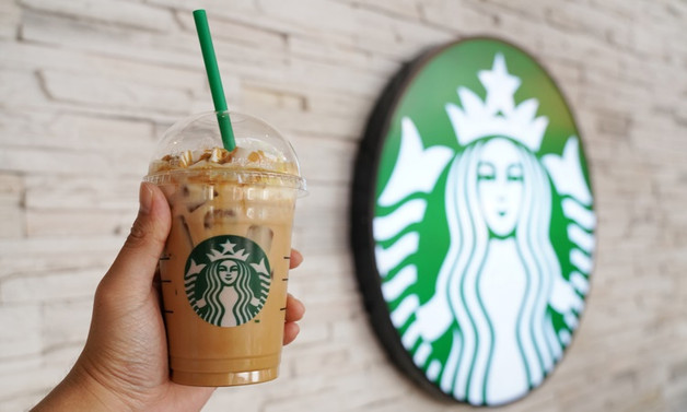 Starbucks plastik pipetleri yasaklıyor
