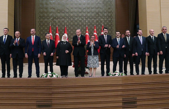 İş dünyası yeni kabineden ümitli
