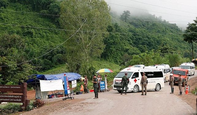 Tayland'da bir çocuk daha mağaradan çıkarıldı