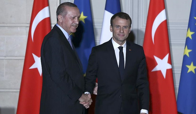 Erdoğan, Macron ile görüştü