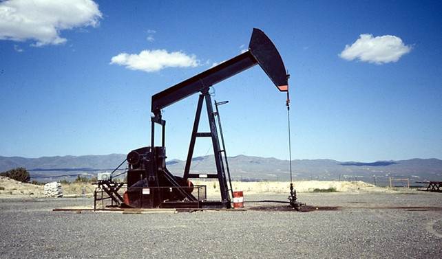 Petrol güne kısmi düşüşle başladı