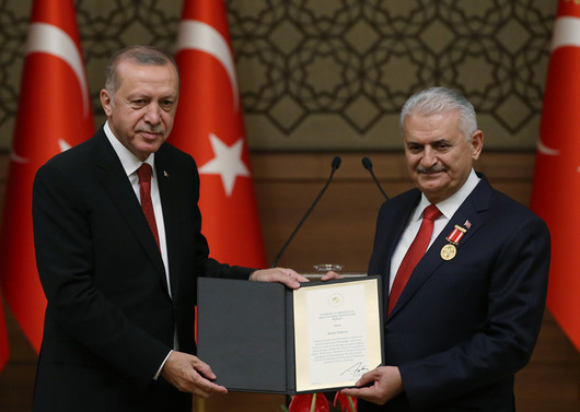 Yıldırım'a Devlet Şeref Madalyası