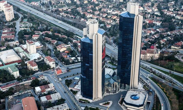 Yarın İstanbul'da hangi yollar trafiğe kapatılacak?