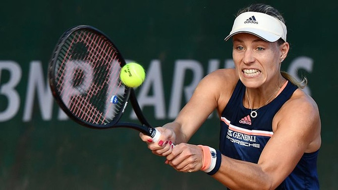 Wimbledon'da şampiyon Kerber