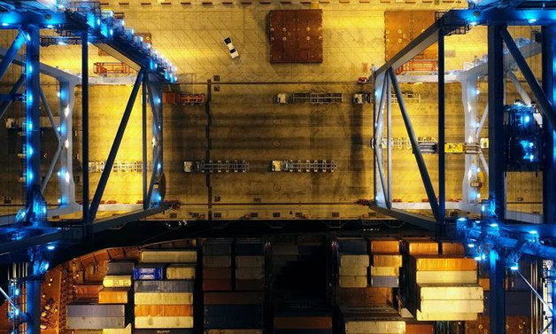 Euro Bölgesi'nin ihracatı azaldı, ithalatı arttı