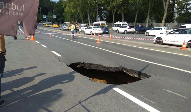 Beşiktaş'ta yol çöktü