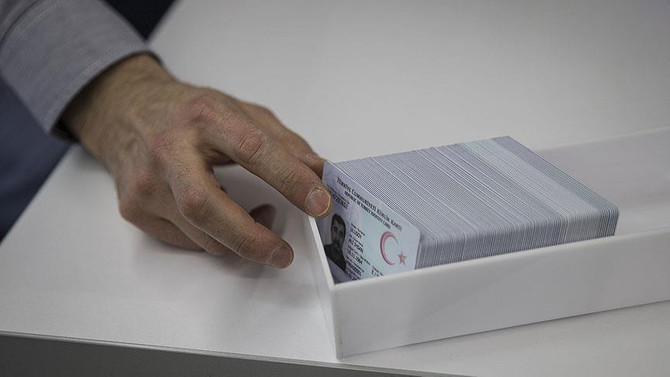 56 bin 212 kişi soyadını değiştirdi