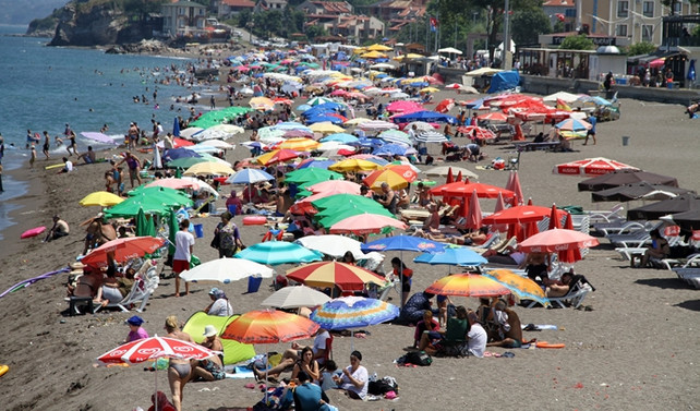 Karadeniz ilçesinin sahilleri güneyi aratmadı