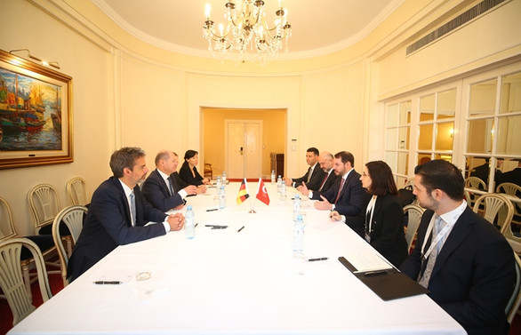 Albayrak, korumacılık önlemlerini eleştirdi: Üretkenlik ve küresel refahı olumsuz etkiler