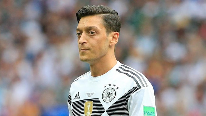 Özil, Alman Milli Takımı'nı bıraktı