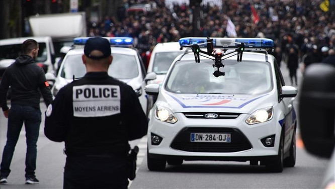 Fransa'da iç güvenlik alarm veriyor