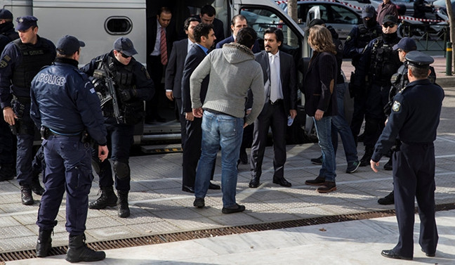 Yunanistan'dan bir darbeciye daha iltica hakkı