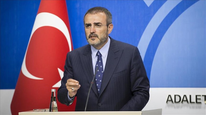 CHP'nin demokratik siyasetten yana tavır almasını istiyoruz