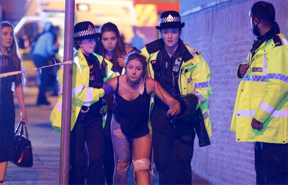 Manchester’da silahlı saldırı: 10 yaralı
