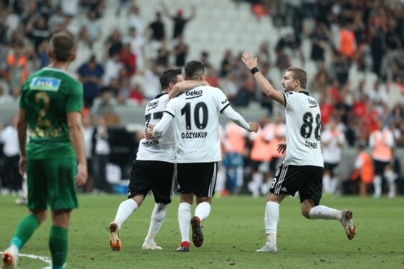 Beşiktaş'tan lige 3 puanlı başlangıç