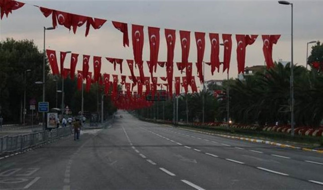 Vatan Caddesi trafiğe kapatıldı
