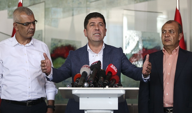 CHP'li muhalifler: MYK değişiyorsa, kurultay da yapılabilir