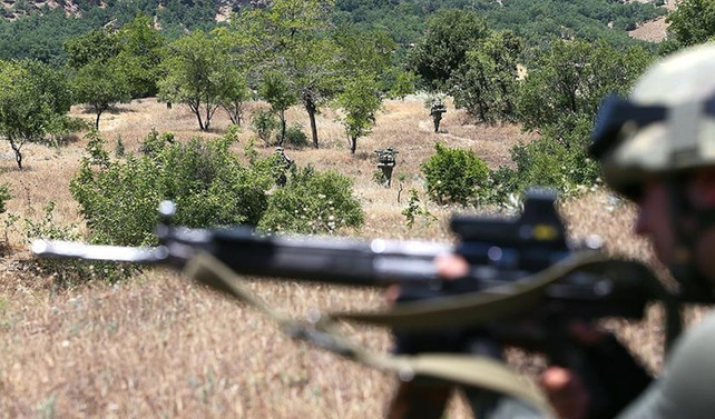 AK Parti Van İl Başkanlığı saldırısının faili etkisiz hale getirildi