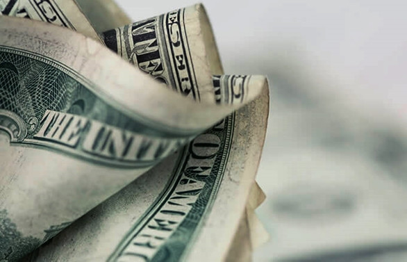 Dolar, yukarı yönlü hareketlendi
