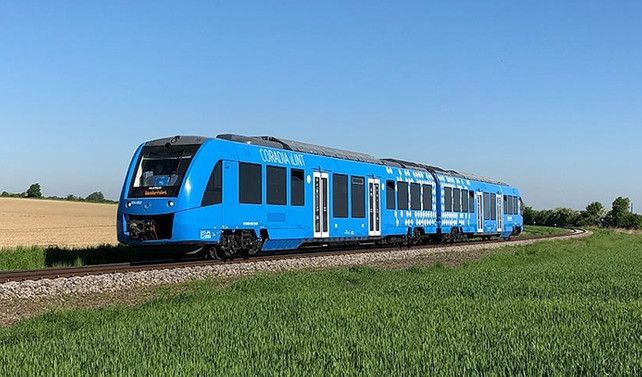 Hidrojen yakıtlı ilk tren hizmete girdi