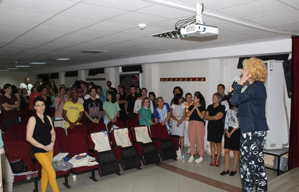 DÜNYA Education'dan Salihli’deki öğretmenlere ‘okuma’ eğitimi