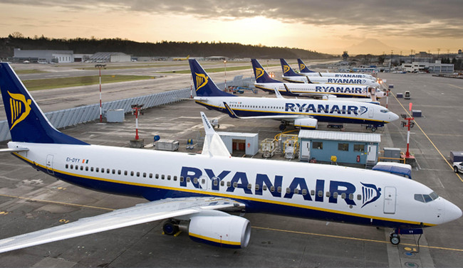 AB'den Ryanair'e iş sözleşmesi uyarısı
