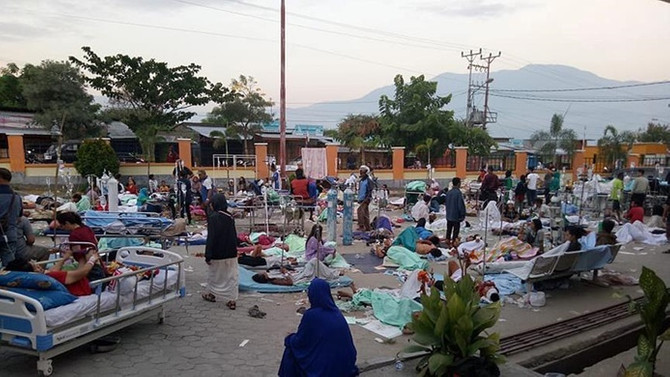 Endonezya’daki deprem ve tsunami sonrası 29 kişi kayıp