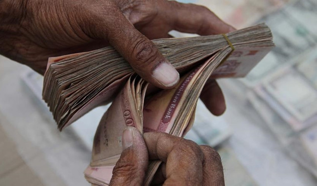 Afganistan'da dolar kuru zirve yaptı
