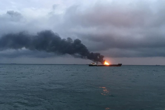 Kerç Boğazı'nda iki gemide yangın: 10 ölü