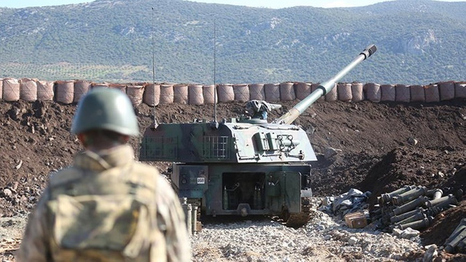 TSK Suriye'de YPG'yi obüslerle vurdu