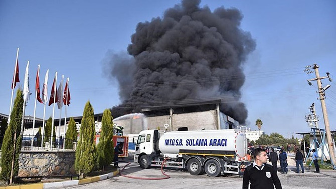 Mersin-Tarsus OSB'de yangın