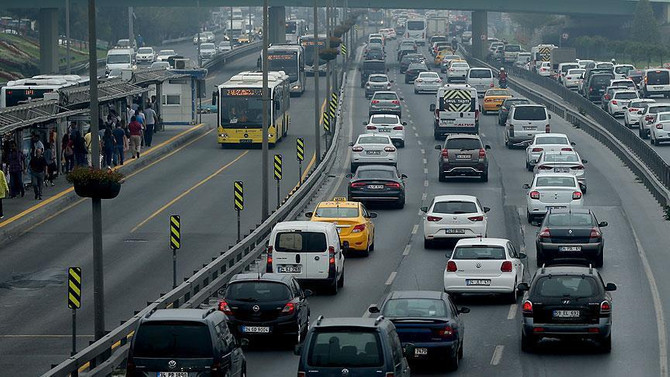 İBB'den metrobüs güzergahına esnek bariyer