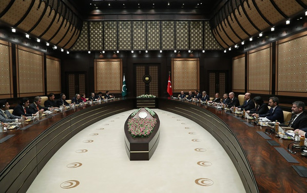 Cumhurbaşkanı Erdoğan, Han ile bir araya geldi