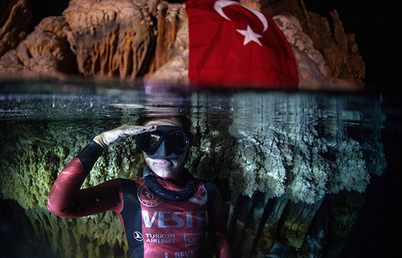 Şahika Ercümen'den bir dünya rekoru daha