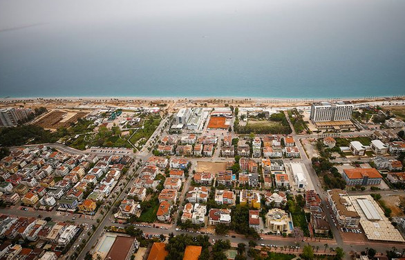 Antalya'da yabancıya konut satışı 10 bin adetle rekor kıracak