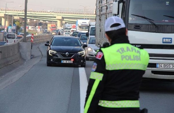 'Çakar lamba' kısıtlaması başlıyor
