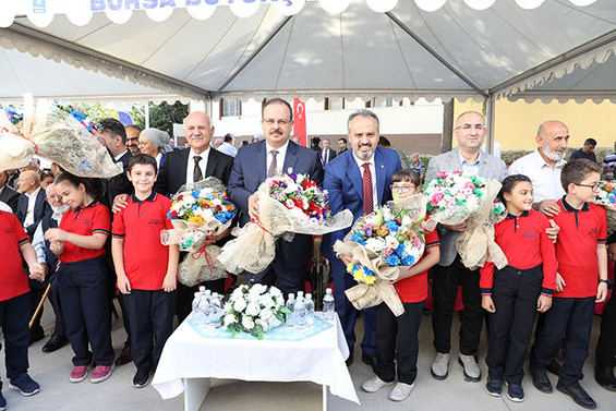 İş insanlarından eğitime destek
