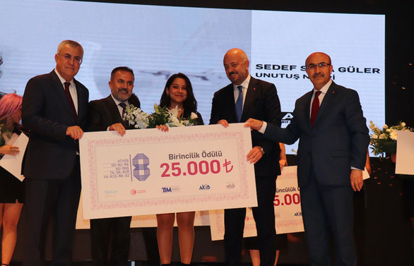 “Dev fabrikalar yetmez, tasarım da gerek”