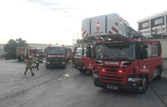 Tuzla'daki fabrika yangını söndürüldü