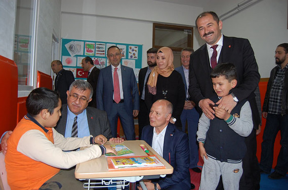 Türk Kızılay Bursa Şubesi’nden eğitime destek